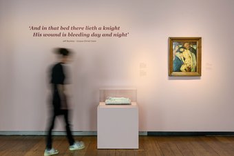 Tentoonstelling In the Name of Love. Foto Mike Bink