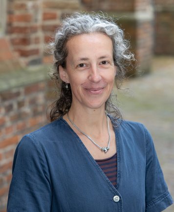 Portret Eline Holl - foto Femke Lockefeer