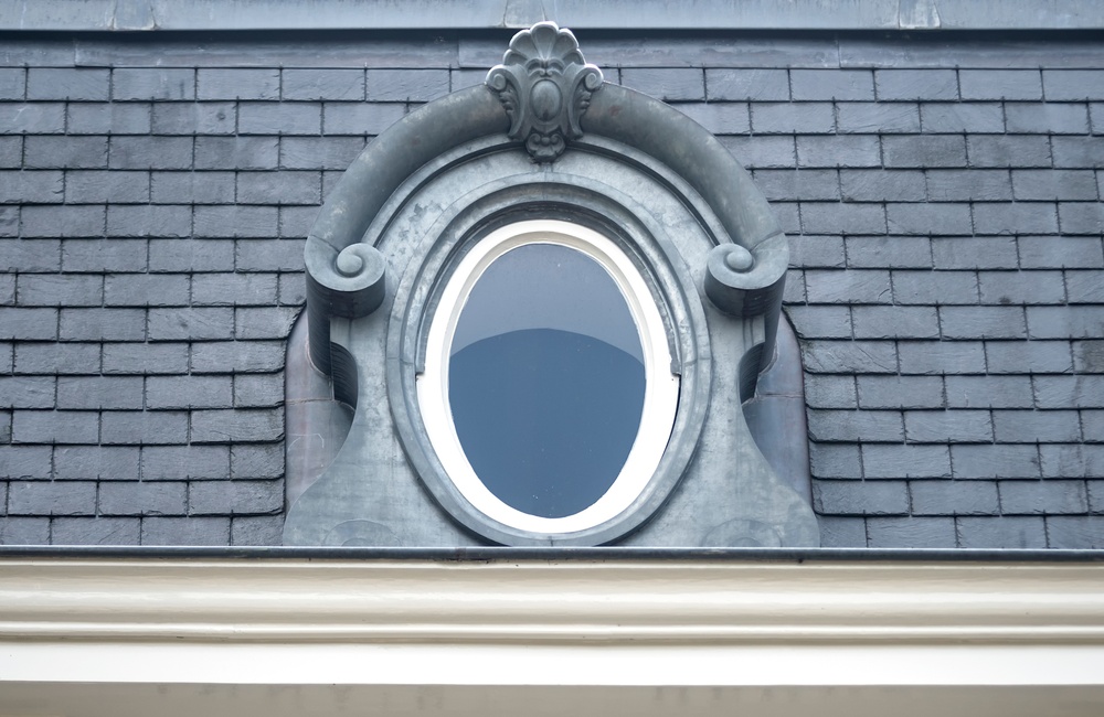 Detail kroonlijst en koekoek - 2016