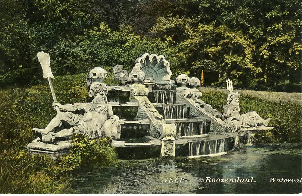 Cascade met stroomgoden