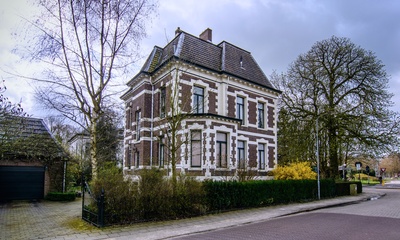 Villa Maroesja Hoflaan 44 Stationsplein 2