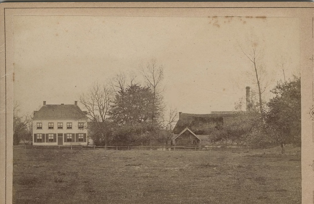 Huis Hendrikus Avelingh aan eigen weg