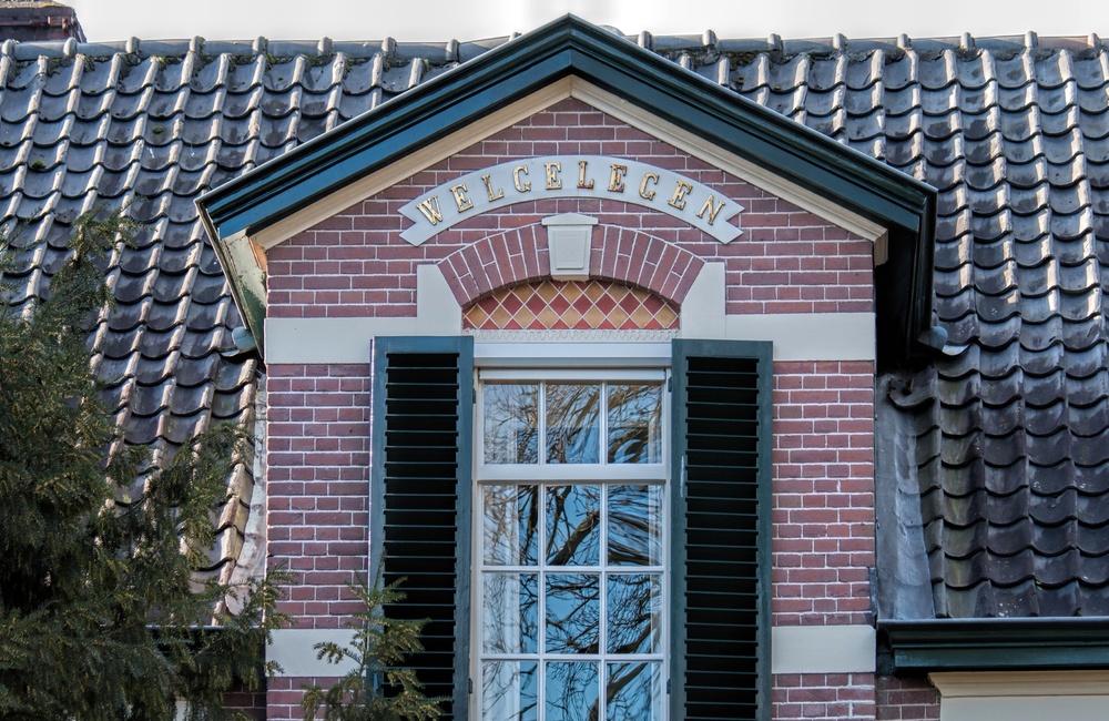 Voorgevel met naam  Welgelegen  - 2016