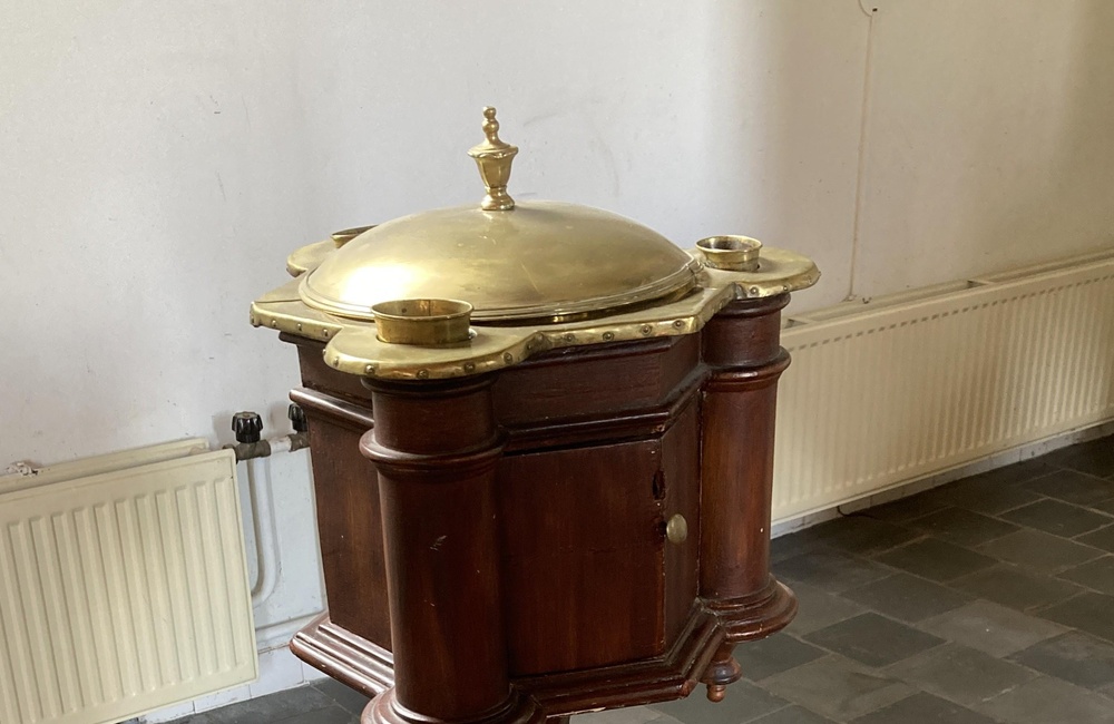 Doopvont in de Petruskerk