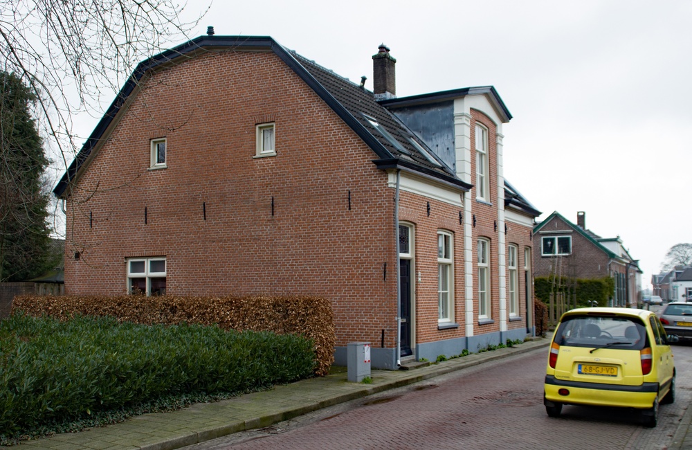 Linker en voorgevel – 2016
