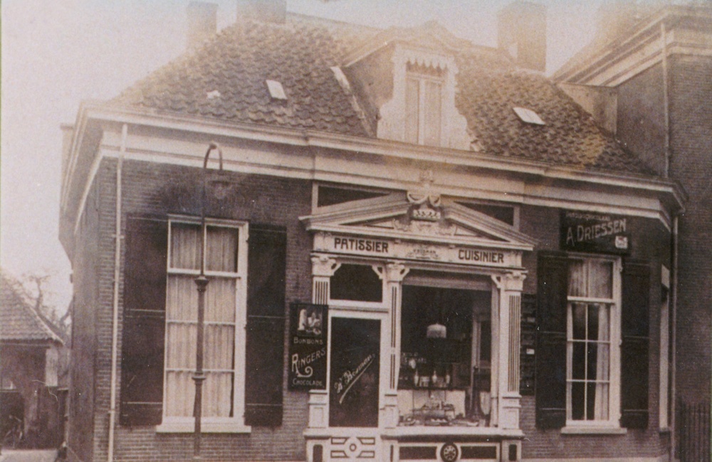 Banketbakkerij Bosman (oude gevel) - voor 1932