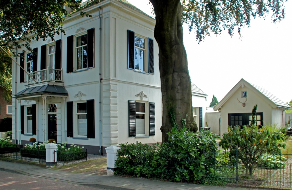Voorgevel en rechterzijgevel - 2016