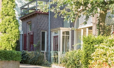 Detail zijgevel links