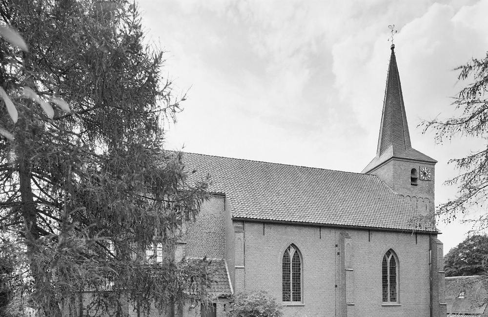 Nederlands Hervormde Kerk: Exterieur NOORDGEVEL (1999)