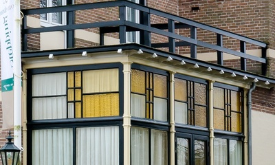Deel rechterzijgel villa