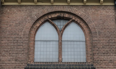 Voorgevel kerkgebouw