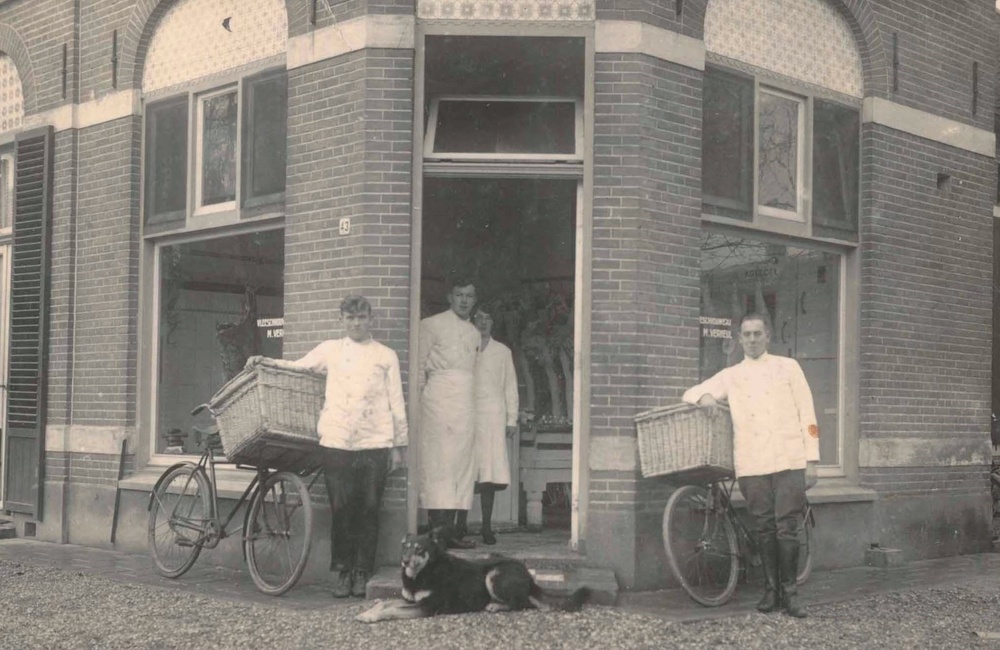 Slagerij Verheul aan de Binnenweg - 1936