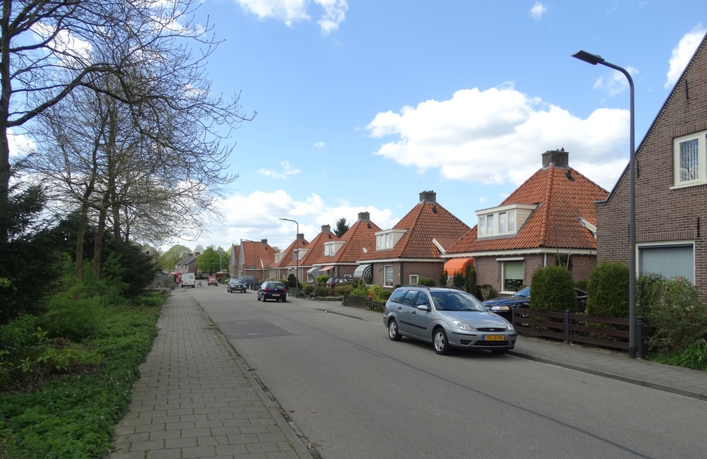Worth Rhedenseweg vanaf Mauritiusstraat - 2016