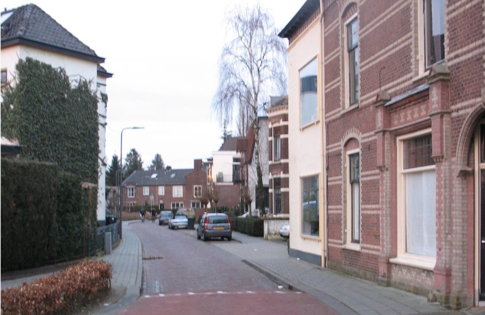 Wilhelminastraat ten oosten van Rozendaalselaan