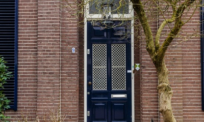 Deel voorgevel villa