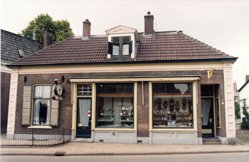 Juwelier Blankenstein (Hogestraat 35) - ca.1950.