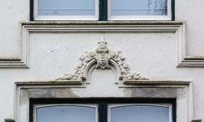 Detail voorgevel villa