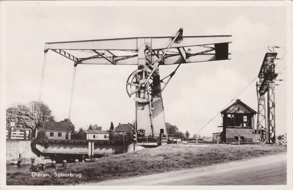 Spoorbrug