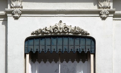 Detail voorgevel villa
