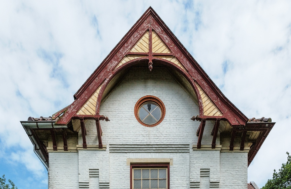 Detail dak en windveren woonhuis Arnhemsestraatweg 18 - 2016