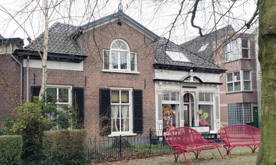 Winkelwoonhuis