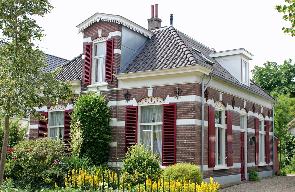 Voorgevel en linkerzijgevel Dorpsstraat 54 - 2016