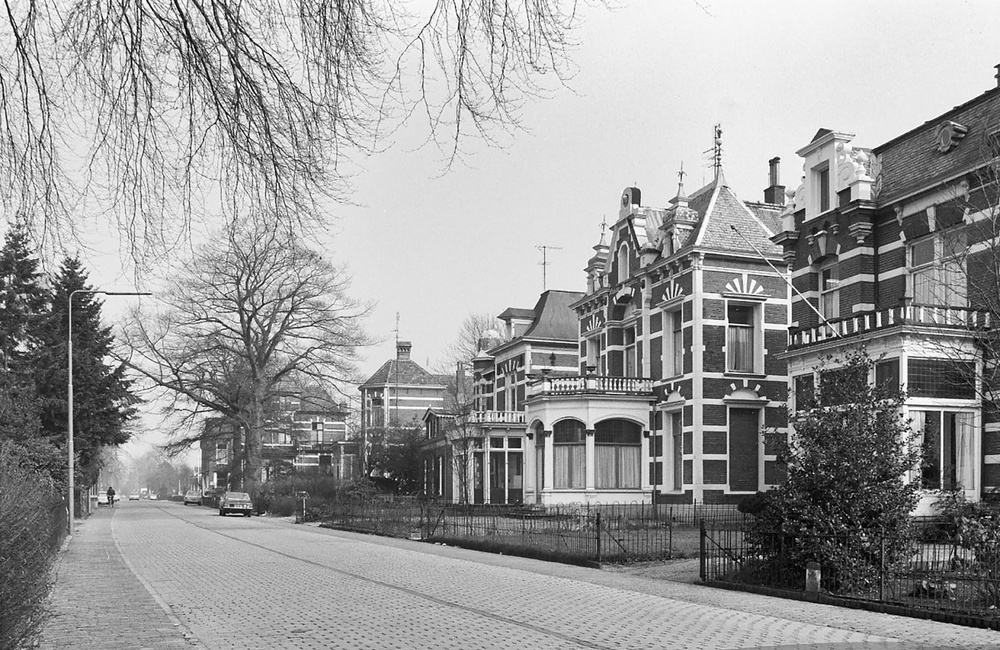 Elize, Zutphensestraatweg 28 (1995)