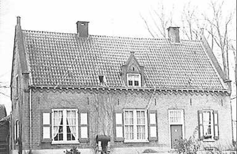 Veluwezoom/ Boerderijen: voorgevel (1964)