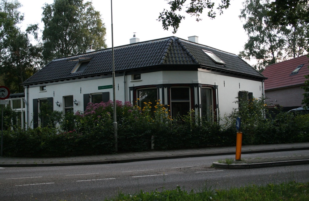 Voormalige toko Hagen - 2007