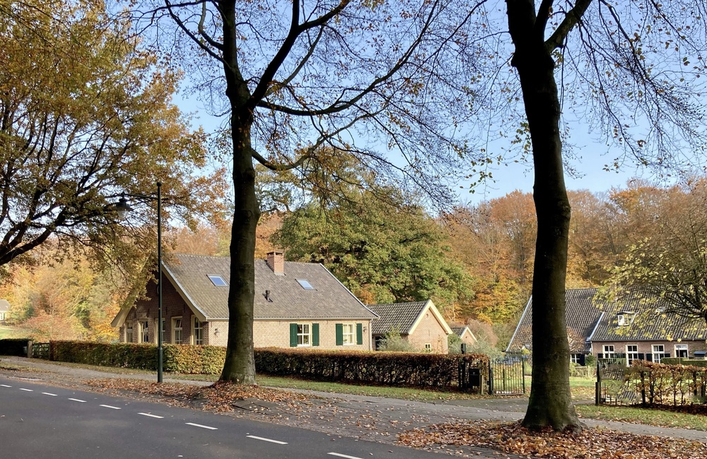 Links Rosendaalselaan 7-9 2022