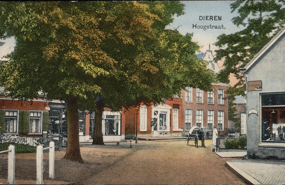 Midden: banketbakkerij Bosman - 1920