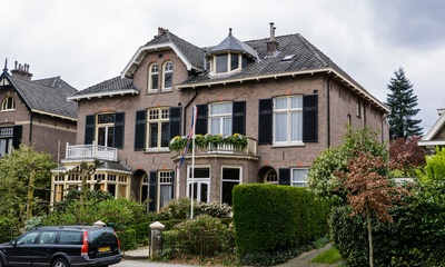 Villa"s 55 en 57