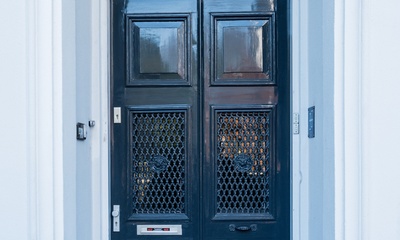 Detail ingangsportiek