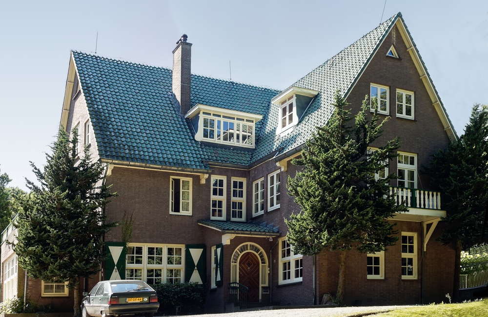 Voorgevel en linkerzijgevel - 2016