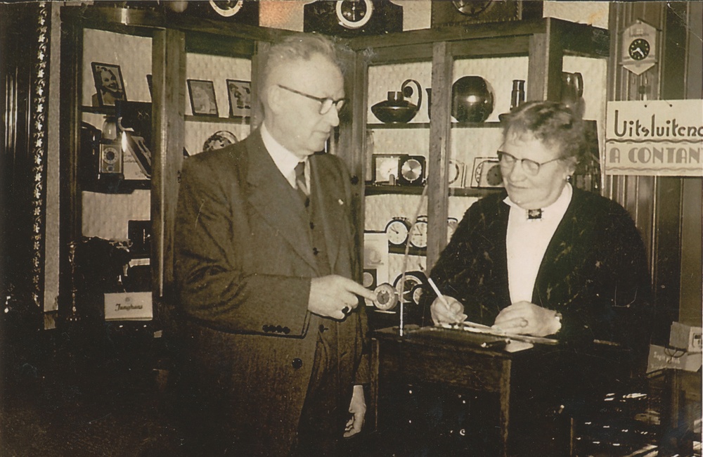 Juwelier Jos Cornelissen en zijn vrouw Len Hoefnagels - 1935