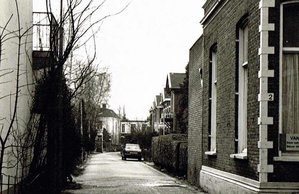 Frederikstraat vanuit de Hoofdstraat 1984