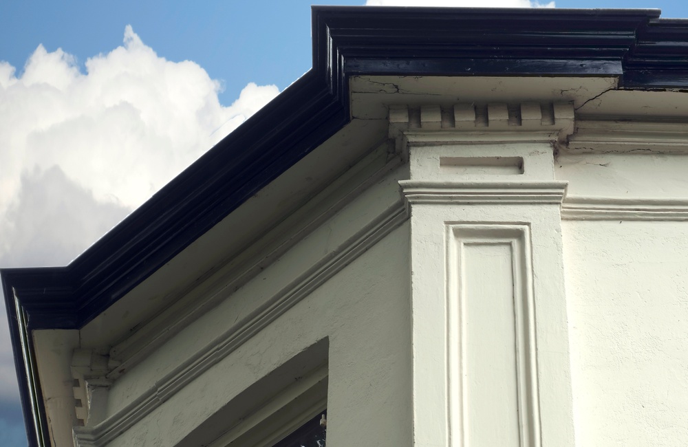 Detail dakgoot en versiering 2016