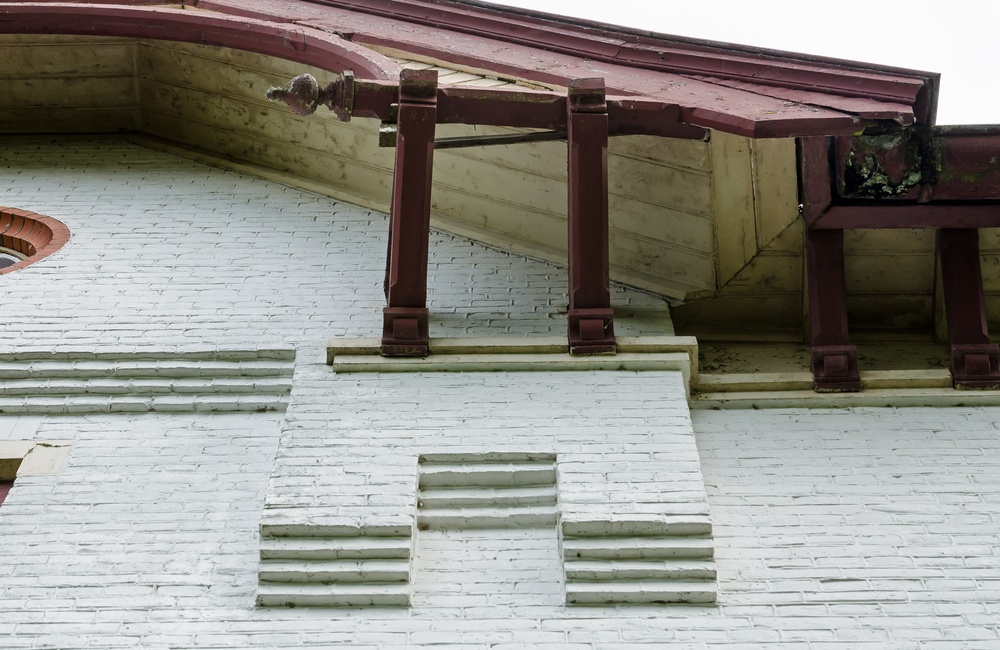 Detail dak en windveren woonhuis Arnhemsestraatweg 18 - 2016