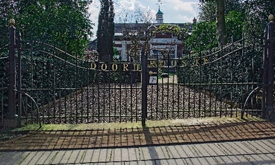 Hekwerk bij nr 7a