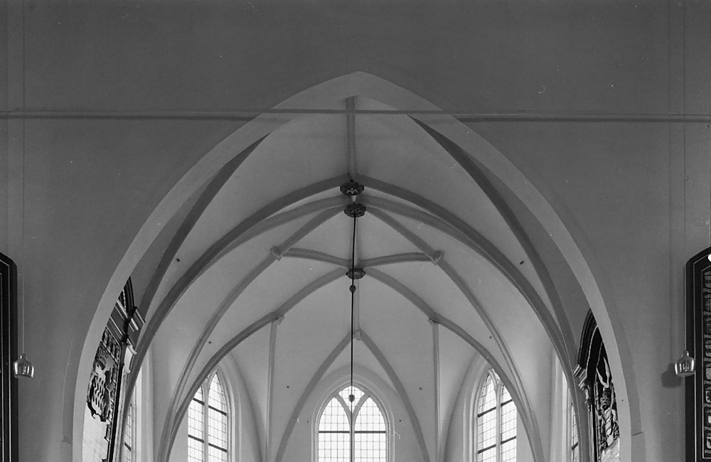 Nederlands Hervormde Kerk: interieur koor (1967)
