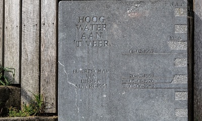 Detail veerstoep Dieren