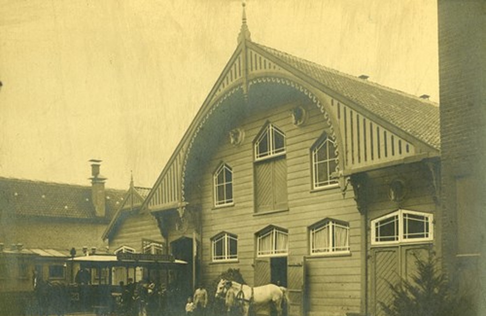 Remise en stallen Tramstraat