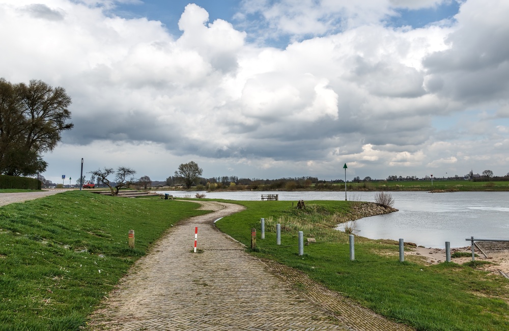 Overzicht langs de Veerstoep Dieren - 2016