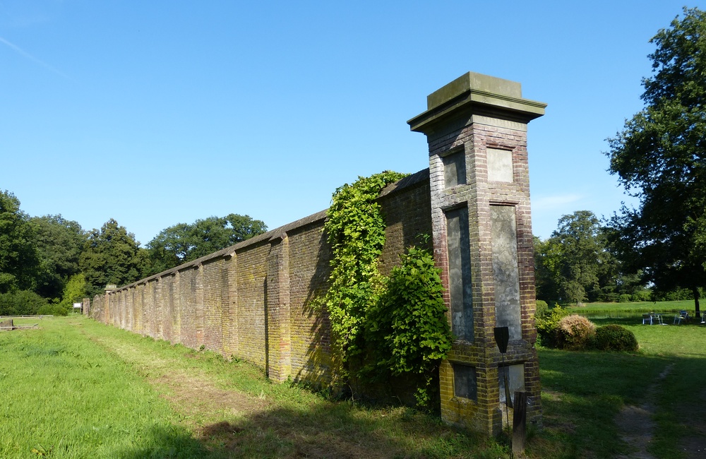 Muur in het park (2012)