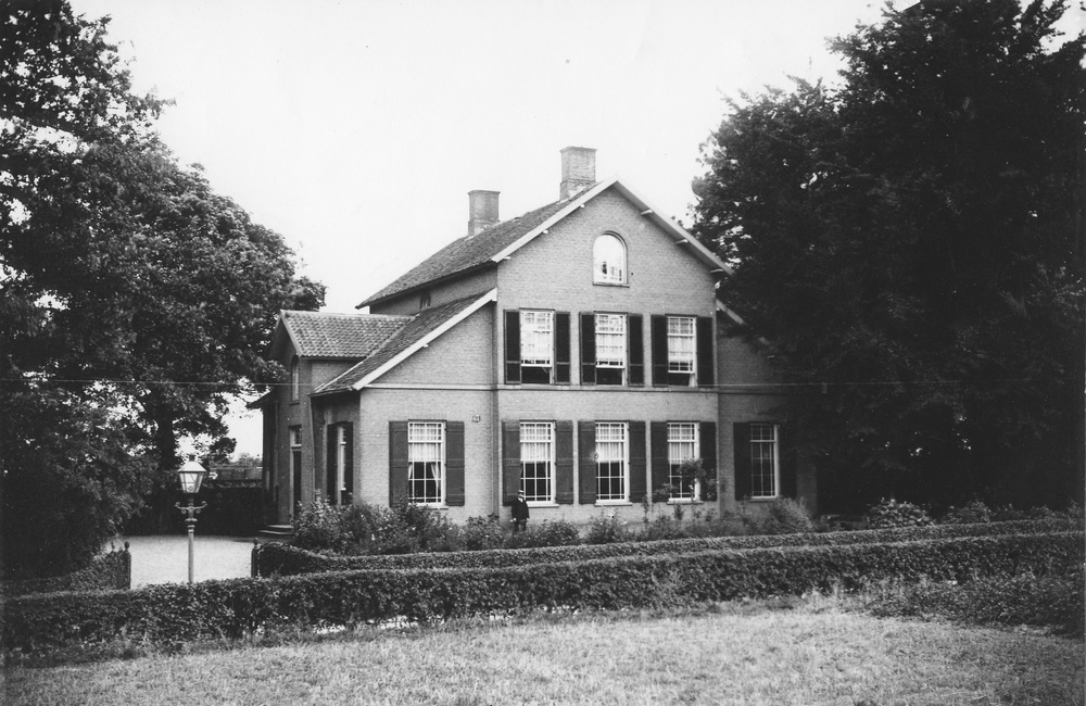 Oudste gemeentehuis 1890-1900