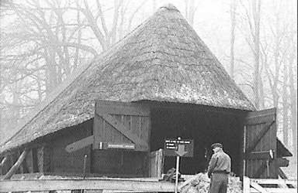 Veluwezoom/ Schaapskooi: zij- en kopgevel (1964)