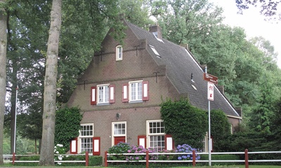 Middachten Woonhuis - smidse Hoofdstraat 136