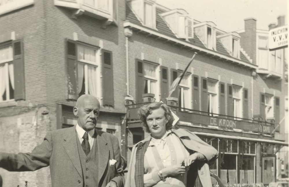Rein Sevenstern met dochter Mary - 1951
