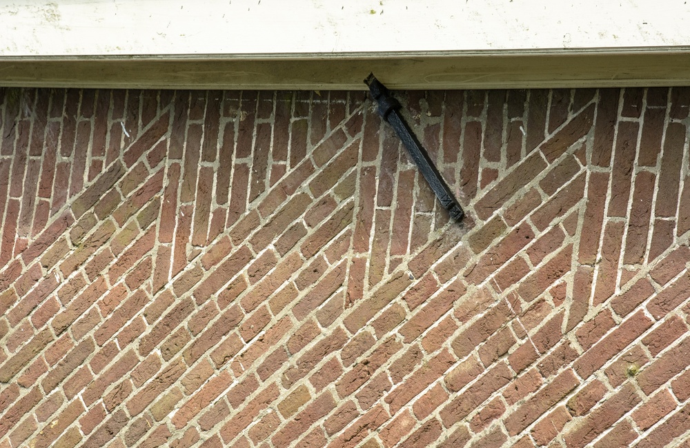 Smeedijzeren muuranker Heuvenseweg 1c - 2016