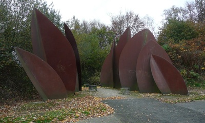 Kunstwerk Poort van de Aarde